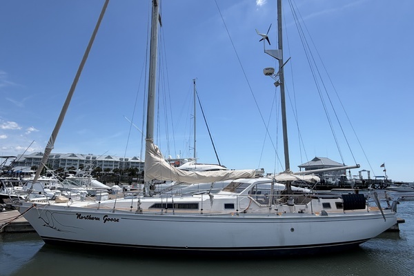 Photo of the 1980 Amel Mango 52 "Northern Goose"
