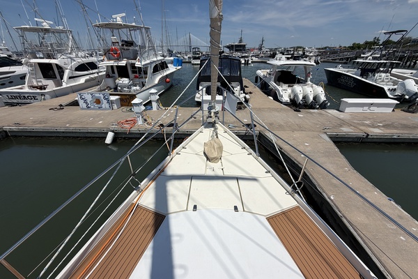 Northern Goose 52ft Amel Yacht For Sale