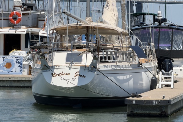 Photo of the 1980 Amel Mango 52 "Northern Goose"