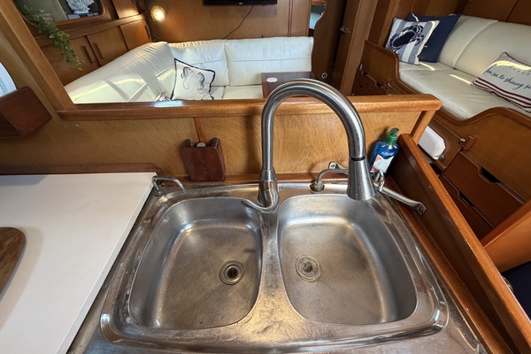 Northern Goose 52ft Amel Yacht For Sale