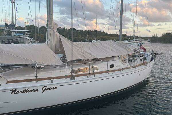 Photo of the 1980 Amel Mango 52 "Northern Goose"