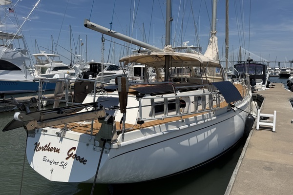 Photo of the 1980 Amel Mango 52 "Northern Goose"