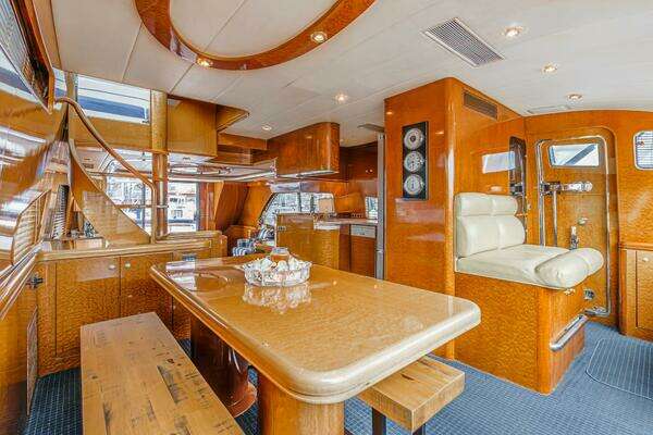 Horizon 70 Motoryacht Yacht For Sale