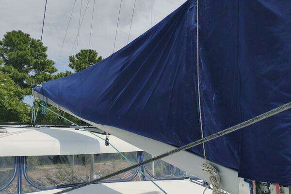 Lagoon 420 Owner's Version Yacht For Sale