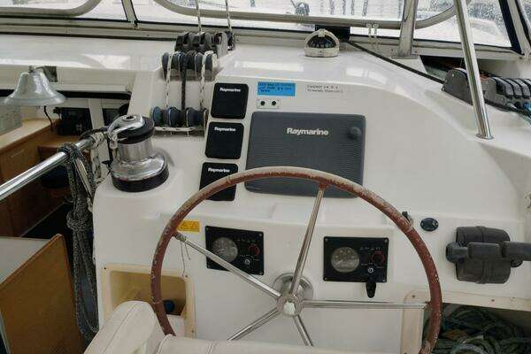 Lagoon 420 Owner's Version Yacht For Sale