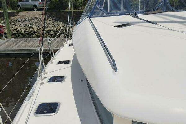 Lagoon 420 Owner's Version Yacht For Sale