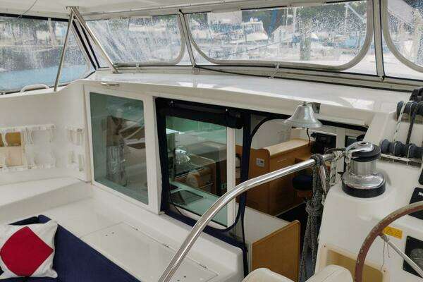 Lagoon 420 Owner's Version Yacht For Sale