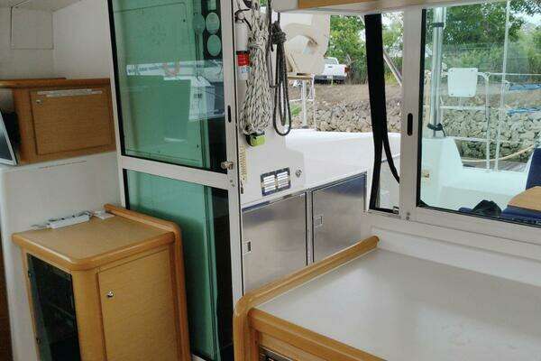 Lagoon 420 Owner's Version Yacht For Sale