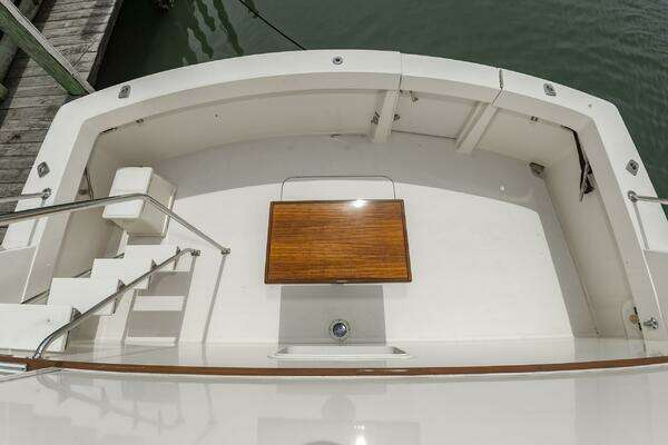 Hatteras 70 Cockpit MotorYacht Yacht For Sale