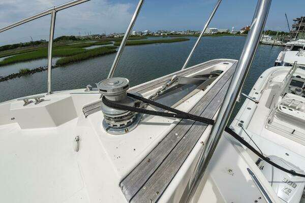Hatteras 70 Cockpit MotorYacht Yacht For Sale