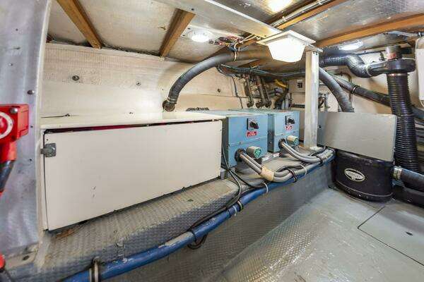 Hatteras 70 Cockpit MotorYacht Yacht For Sale