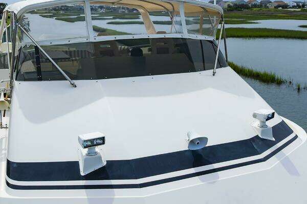 Hatteras 70 Cockpit MotorYacht Yacht For Sale