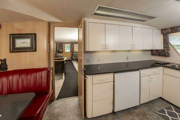 Hatteras 70 Cockpit MotorYacht Yacht For Sale