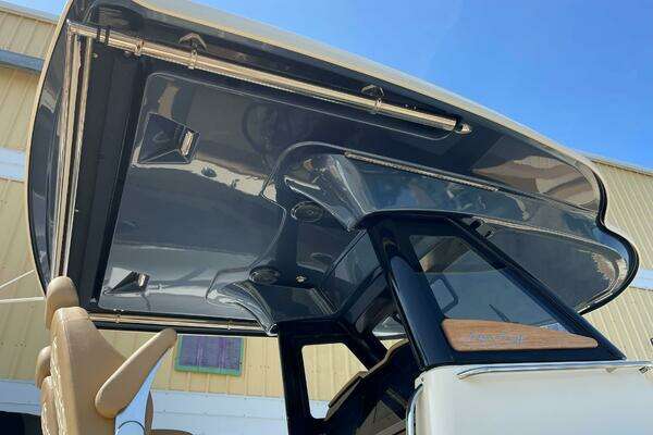 Chris-Craft Catalina Yacht For Sale