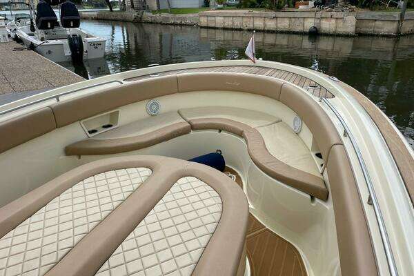 Chris-Craft Catalina Yacht For Sale