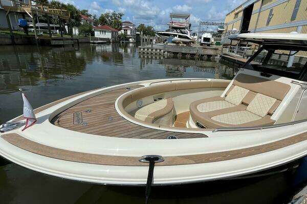 Chris-Craft Catalina Yacht For Sale