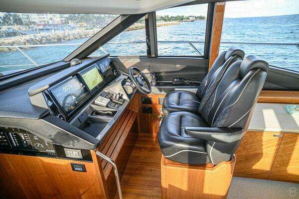 Princess S62 Yacht For Sale