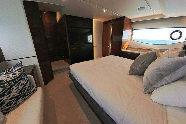 Princess S62 Yacht For Sale