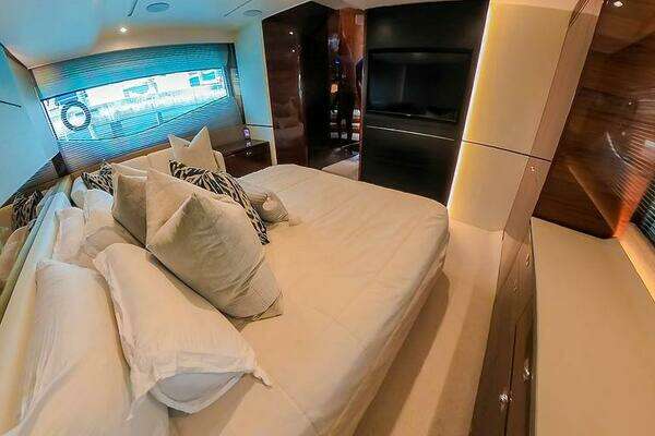 Princess S62 Yacht For Sale