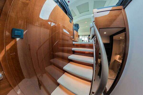 Princess S62 Yacht For Sale