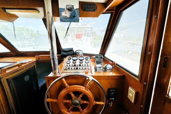 40ft DeFever Yacht For Sale