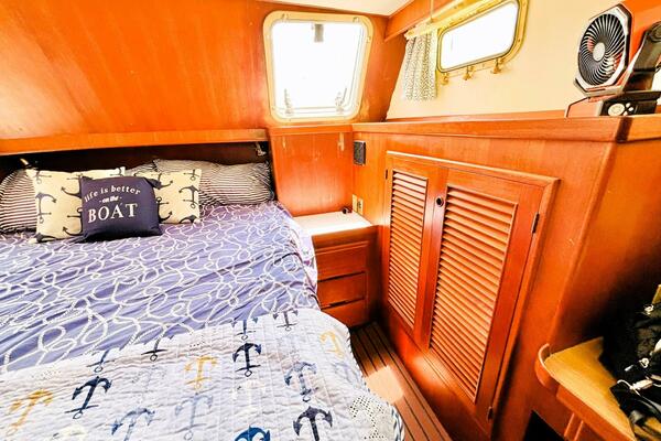 40ft DeFever Yacht For Sale