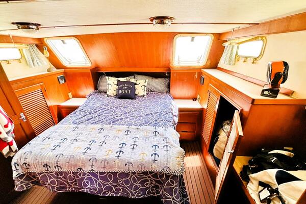 40ft DeFever Yacht For Sale