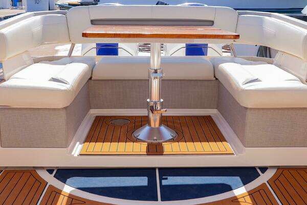 Tiara Yachts 43 LS Yacht For Sale