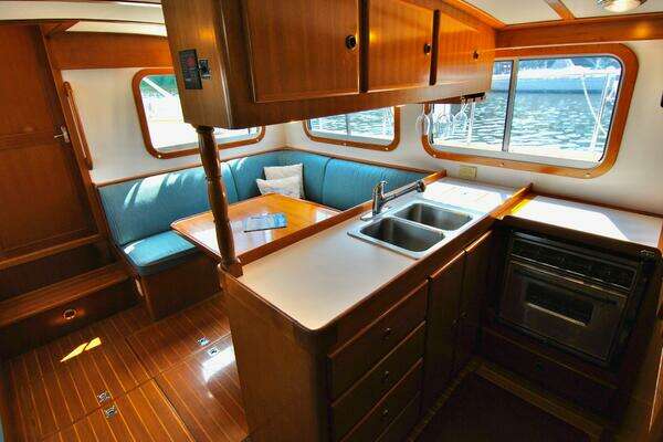 Eagle Eagle 40 Yacht For Sale