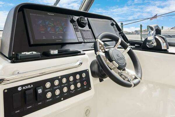 Aquila 36 Sport Yacht For Sale