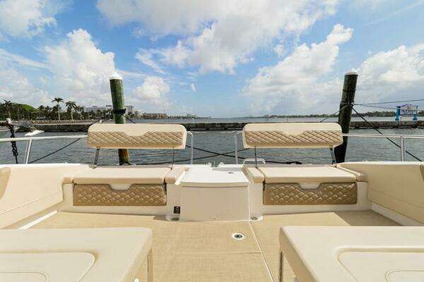 Aquila 36 Sport Yacht For Sale