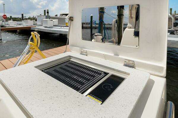 Aquila 36 Sport Yacht For Sale