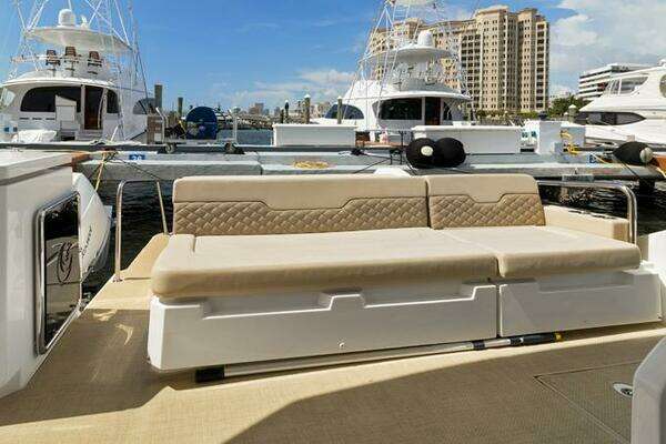 Aquila 36 Sport Yacht For Sale
