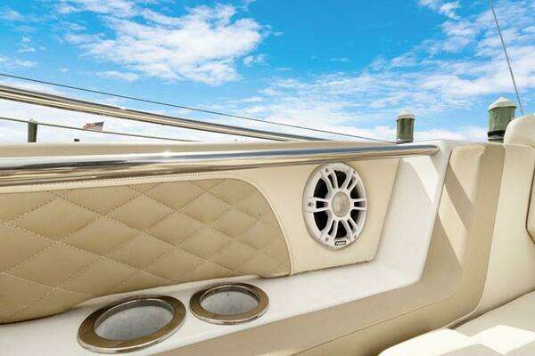 Aquila 36 Sport Yacht For Sale