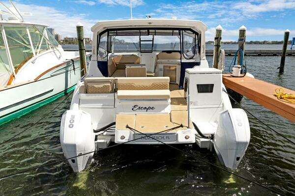 Aquila 36 Sport Yacht For Sale