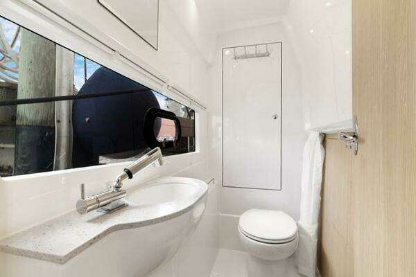 Aquila 36 Sport Yacht For Sale