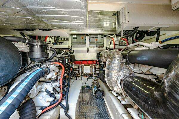 Riviera 575 SUV Yacht For Sale