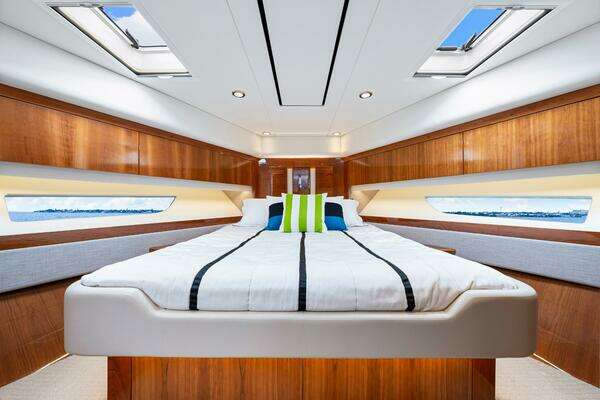 Riviera 575 SUV Yacht For Sale