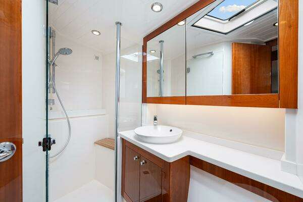 Riviera 575 SUV Yacht For Sale