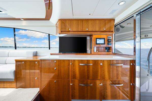 Riviera 575 SUV Yacht For Sale