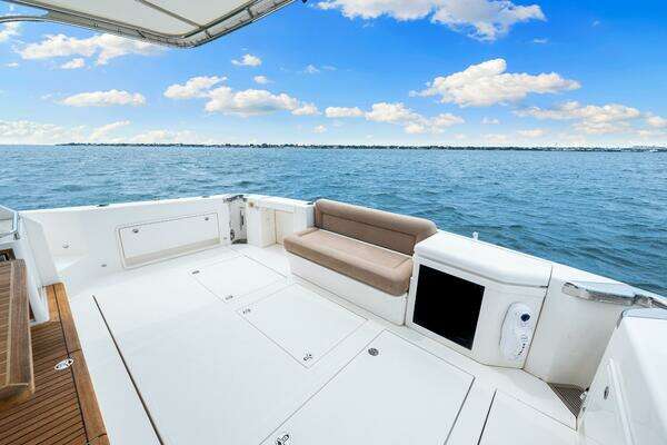 Riviera 575 SUV Yacht For Sale