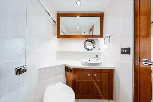 Riviera 575 SUV Yacht For Sale