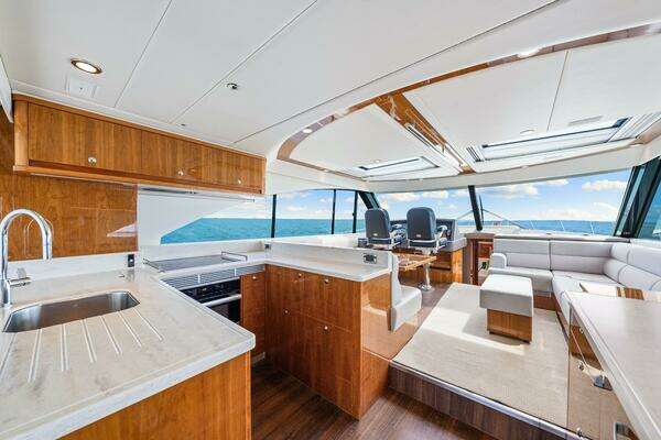 Riviera 575 SUV Yacht For Sale