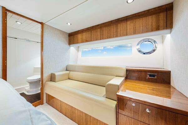 Riviera 575 SUV Yacht For Sale