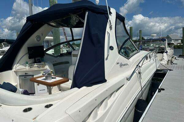 Photo of the 2006 Sea Ray 320 Sundancer "ALLIE & EMMIE"