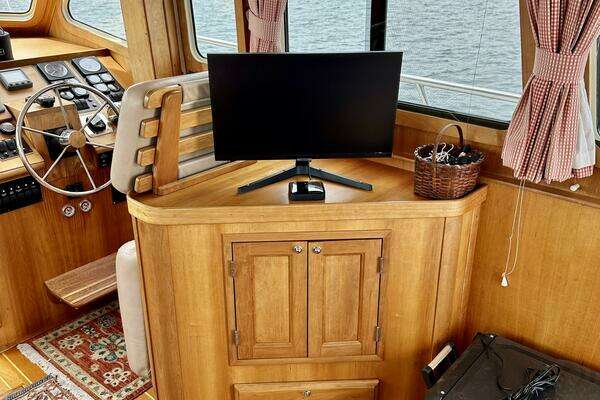 Sabreline Flybridge Yacht For Sale