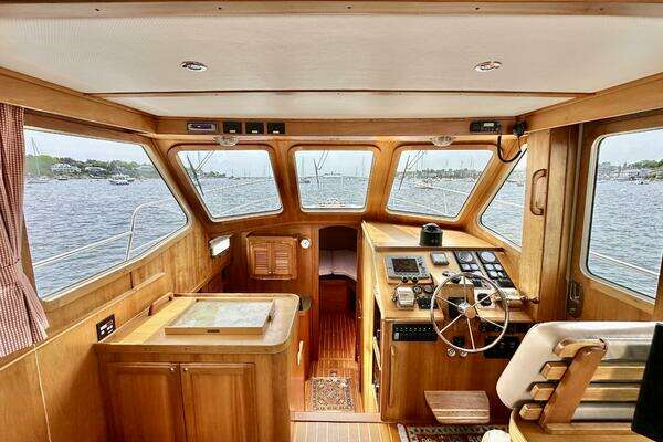 Sabreline Flybridge Yacht For Sale