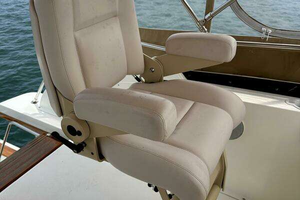 Sabreline Flybridge Yacht For Sale