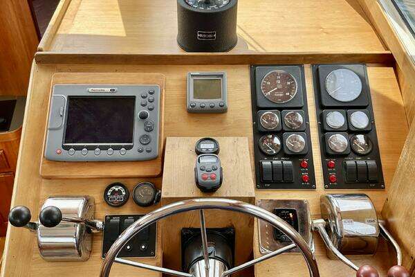 Sabreline Flybridge Yacht For Sale