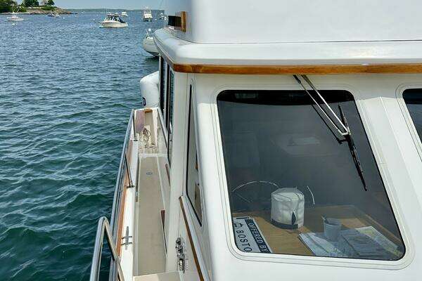 Sabreline Flybridge Yacht For Sale